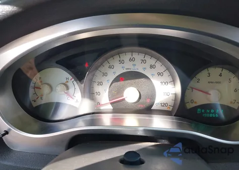 2006 Mitsubishi Raider Duro Cross V8 from USA, damaged, VIN 1Z7HT38N86S596813